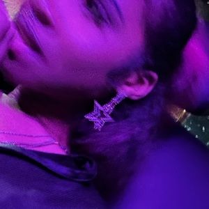 Meet your Posher, Sharai